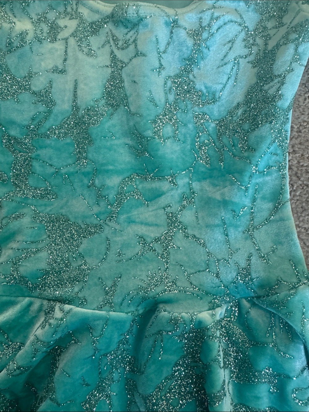 Mondor Figure Skating practice dress with Scrunchie - Picture 3 of 5
